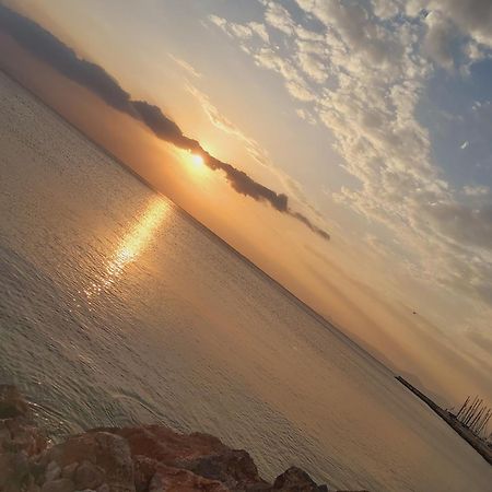 Love Travel Athens Apartments מראה חיצוני תמונה