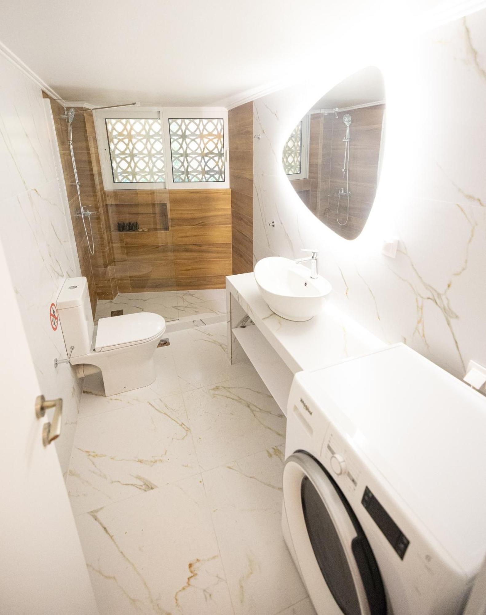 Love Travel Athens Apartments מראה חיצוני תמונה