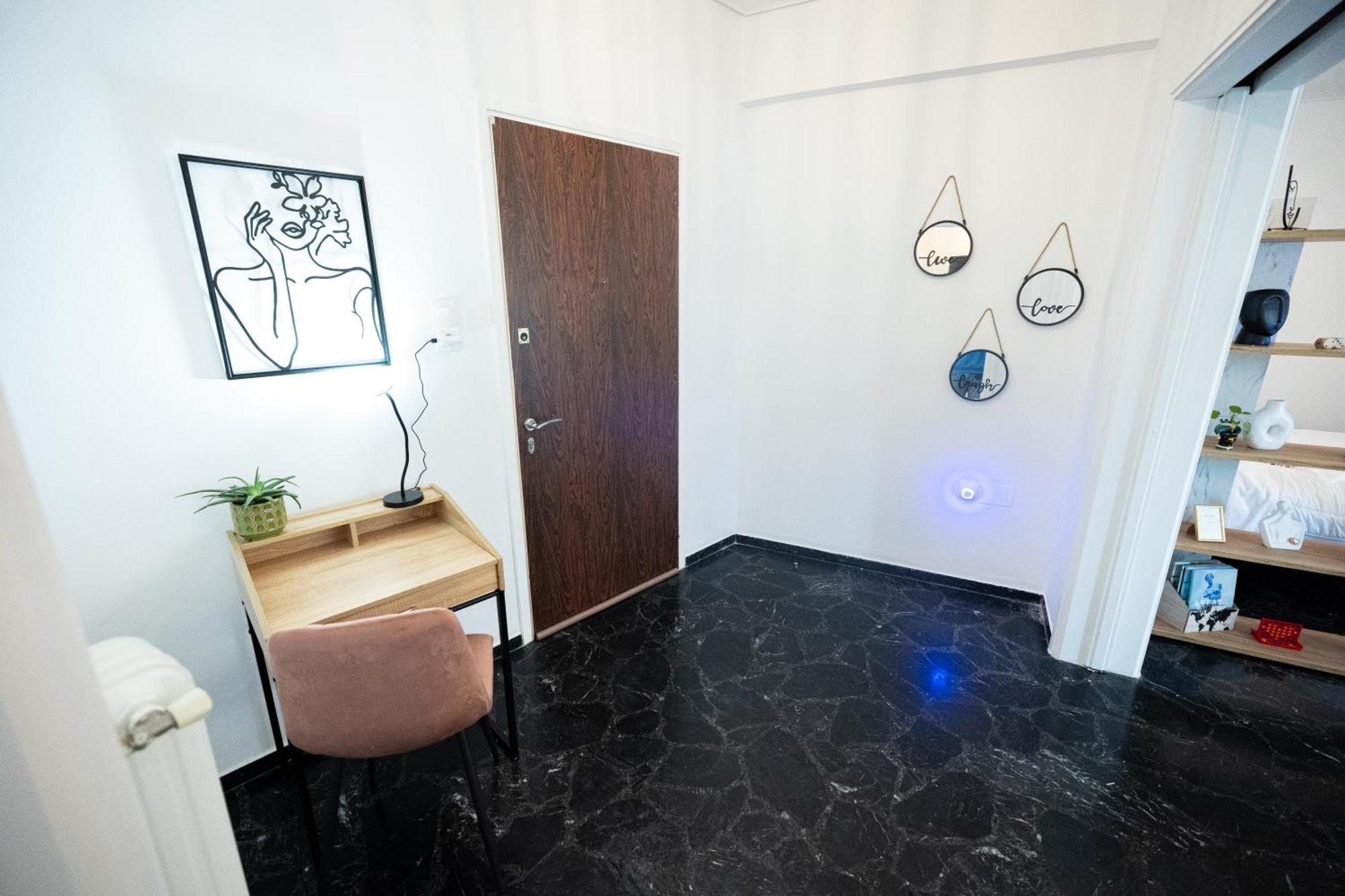 Love Travel Athens Apartments מראה חיצוני תמונה