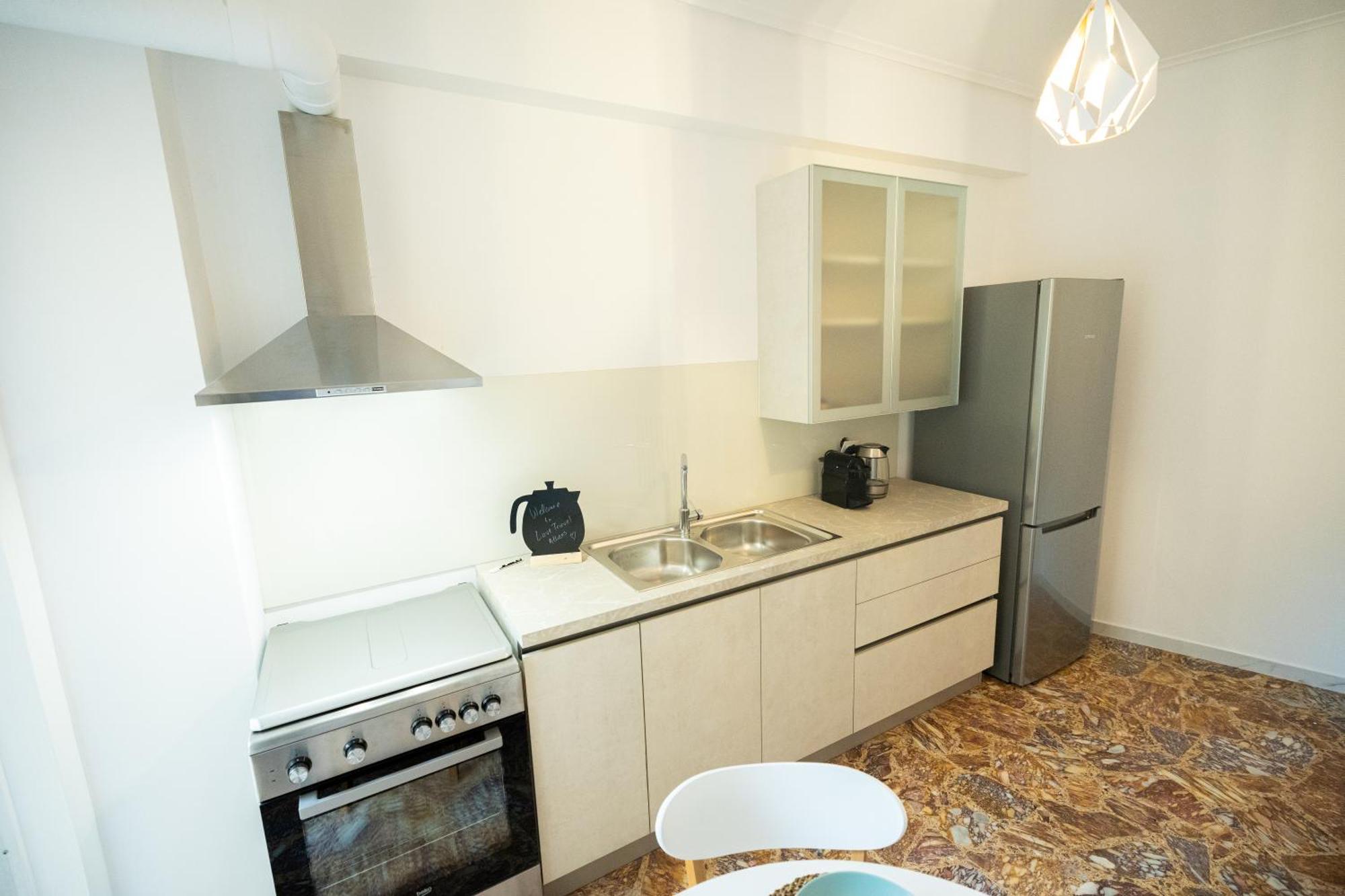 Love Travel Athens Apartments מראה חיצוני תמונה